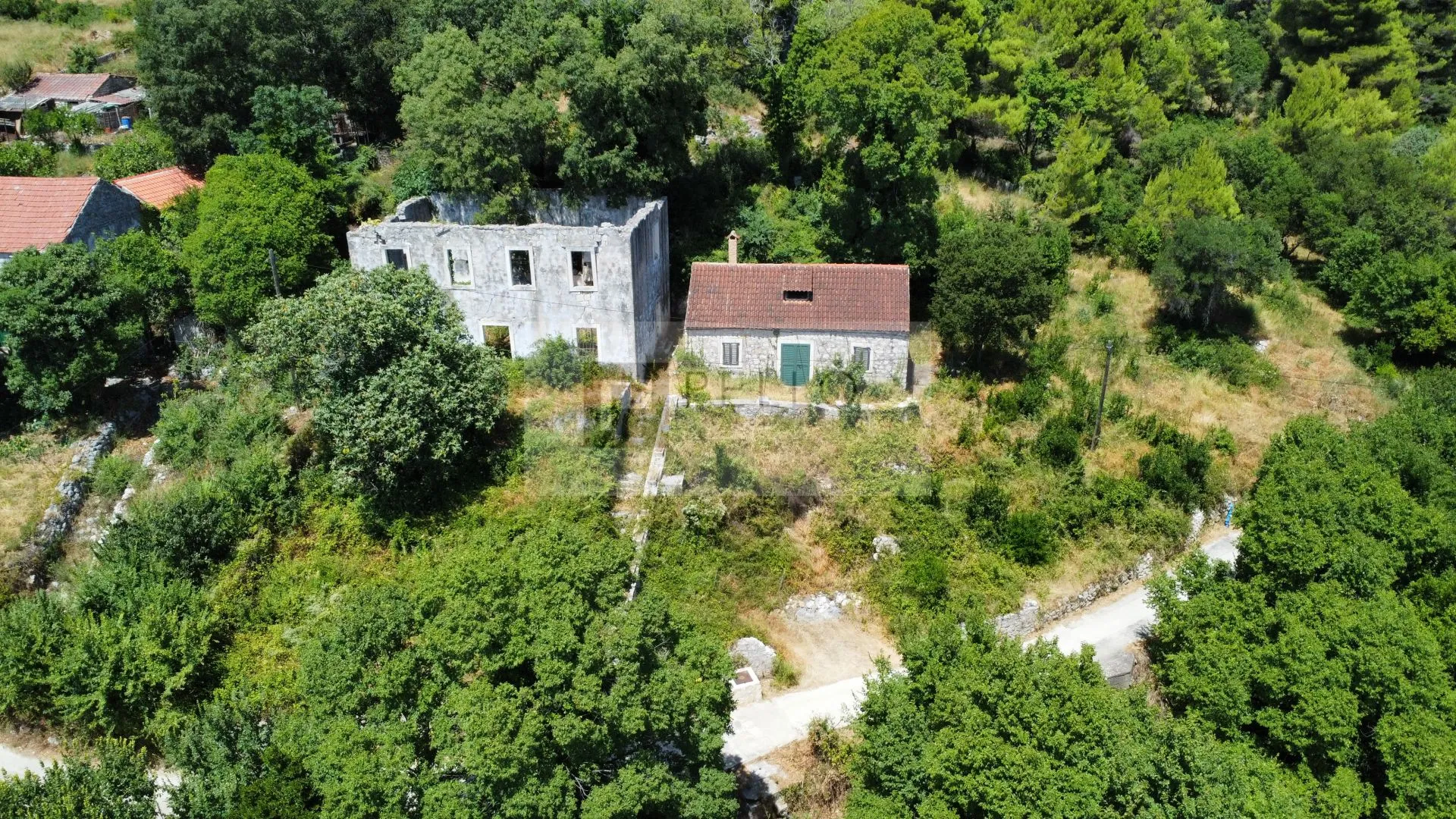 kapetansko imanje u orebiću(građevinsko zemljište + 2 kuće) - slika 7