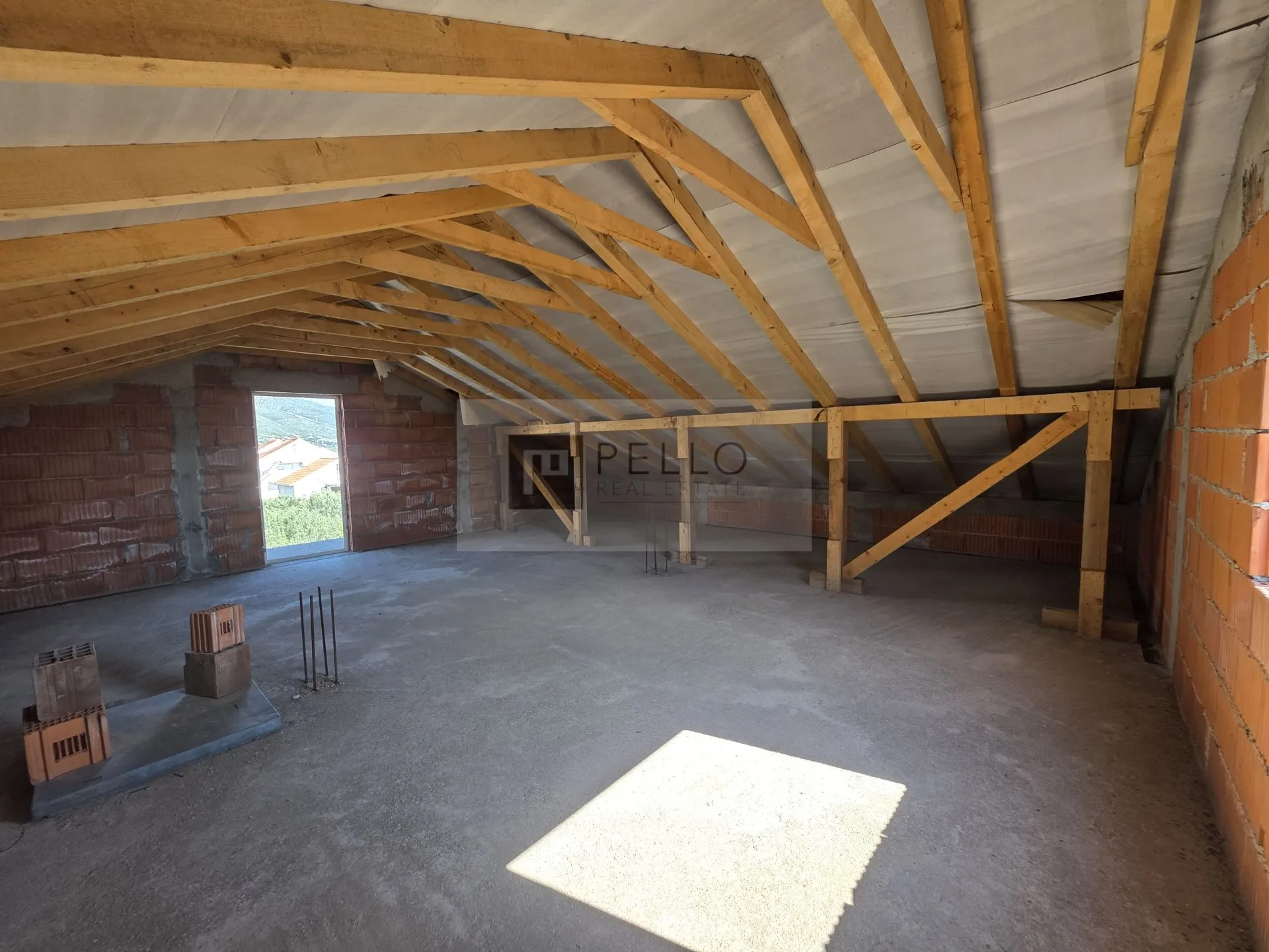 orebić kuća 235 m2 -500 m od mora - 3 etaže - slika 22