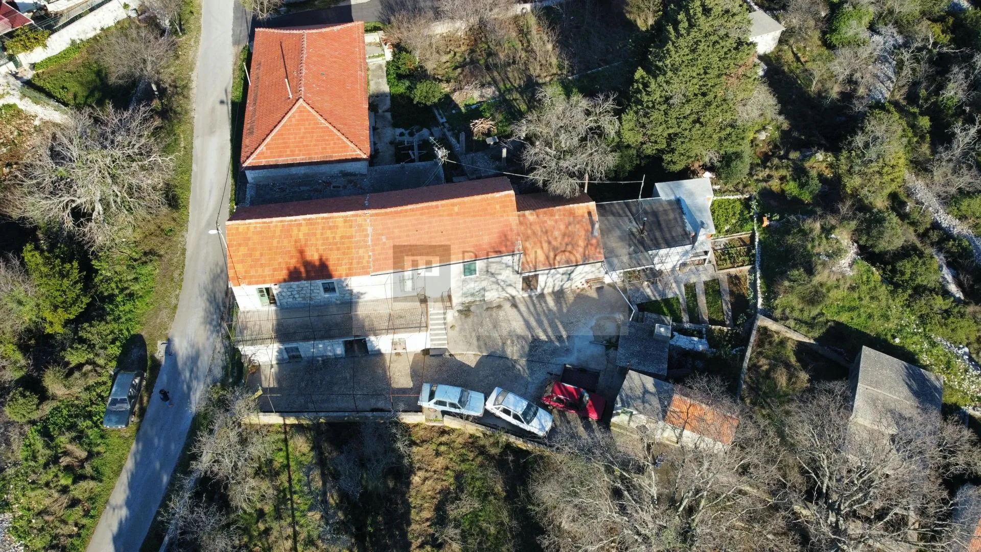 Kuća s imanjem u mirnom selu Bogomolje na Hvaru - Bogomolje, Sućuraj