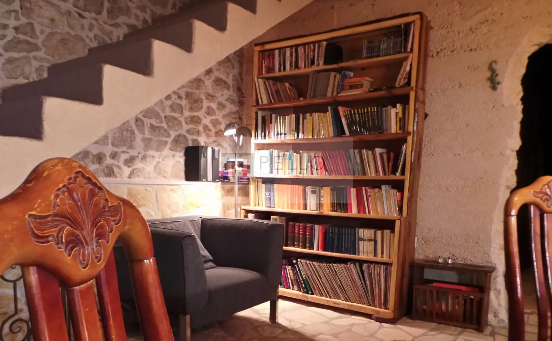 bajkovita kamena kuća na osami - slika 24