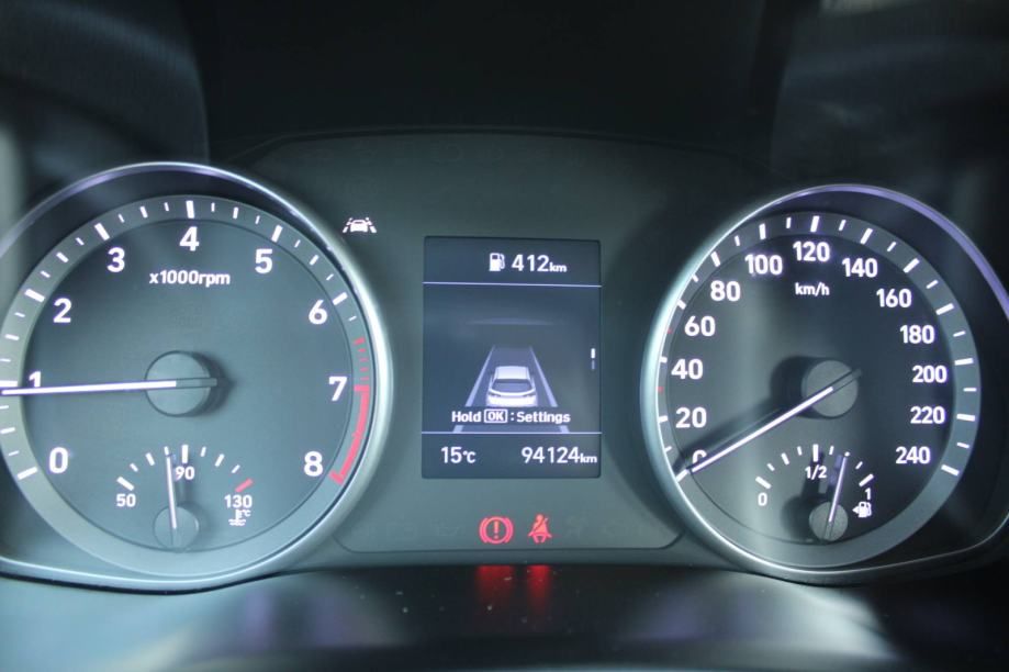hyundai i30 karavan 1.0 t-gdi 120 - slika 13
