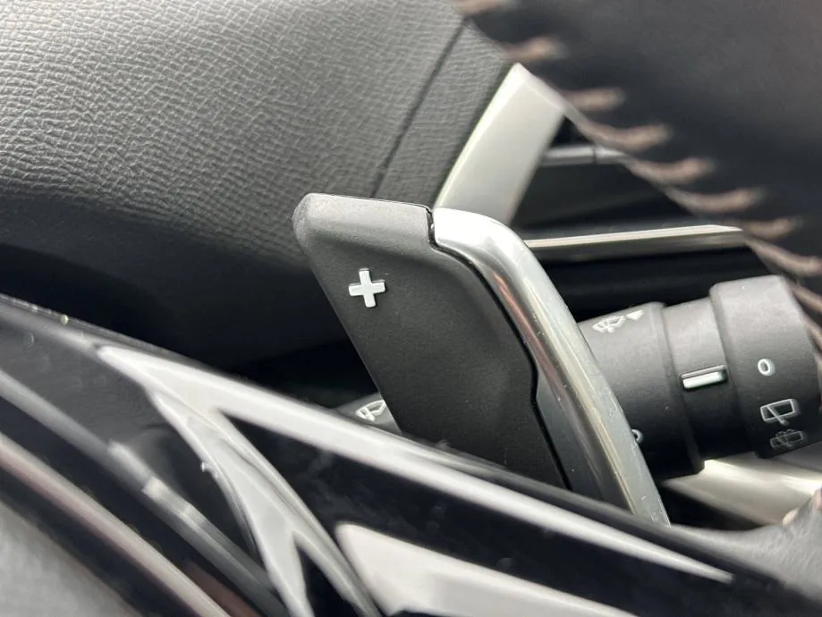 peugeot 3008 1,5 bluehdi 130 ks * automatik * jamstvo 24 mjeseca - slika 21