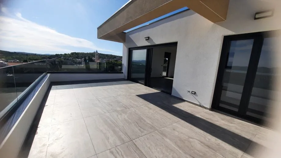 !!penthouse s pogledom na more, murter, 104.00 m2, novogradnja (prodaja) - slika 3