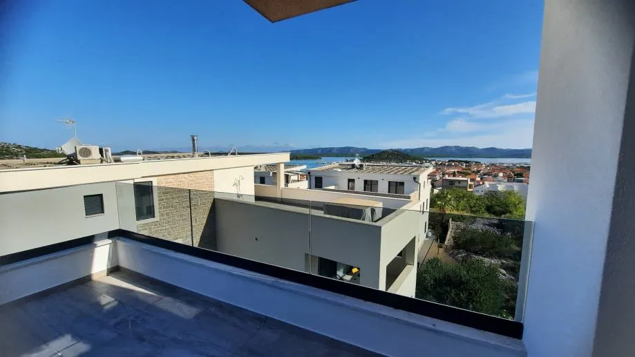 !!penthouse s pogledom na more, murter, 104.00 m2, novogradnja (prodaja) - slika 16