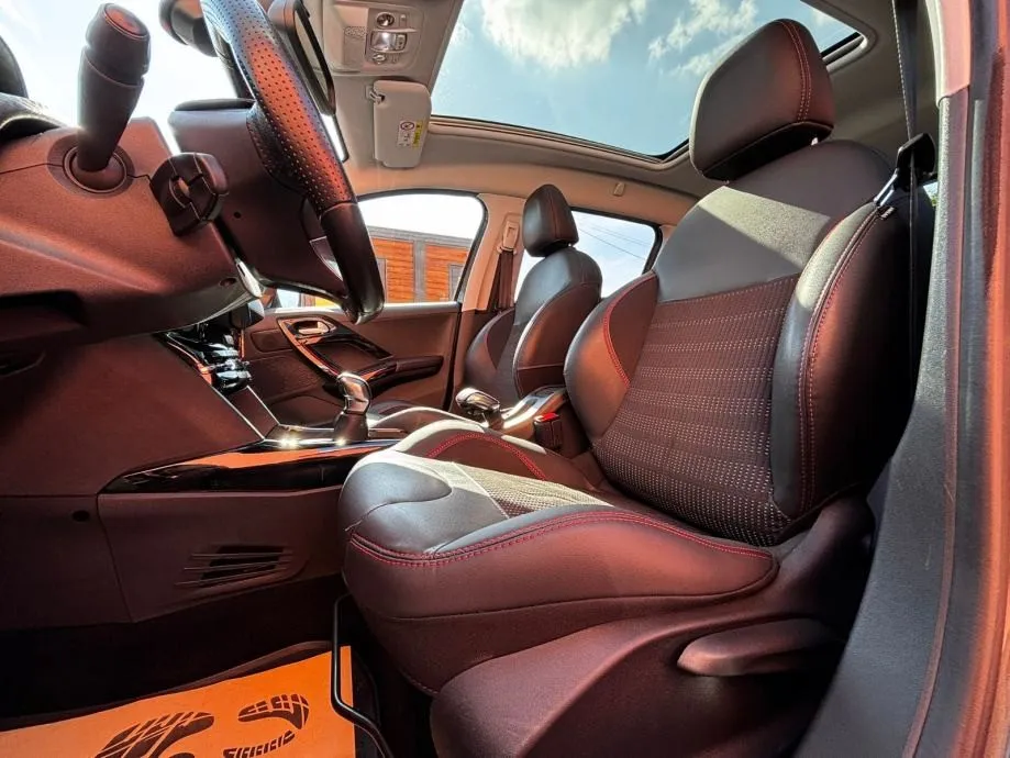 peugeot 2008 1,2 puretech •2018.g.•gt line•pano•leasing bez učešća• - slika 9
