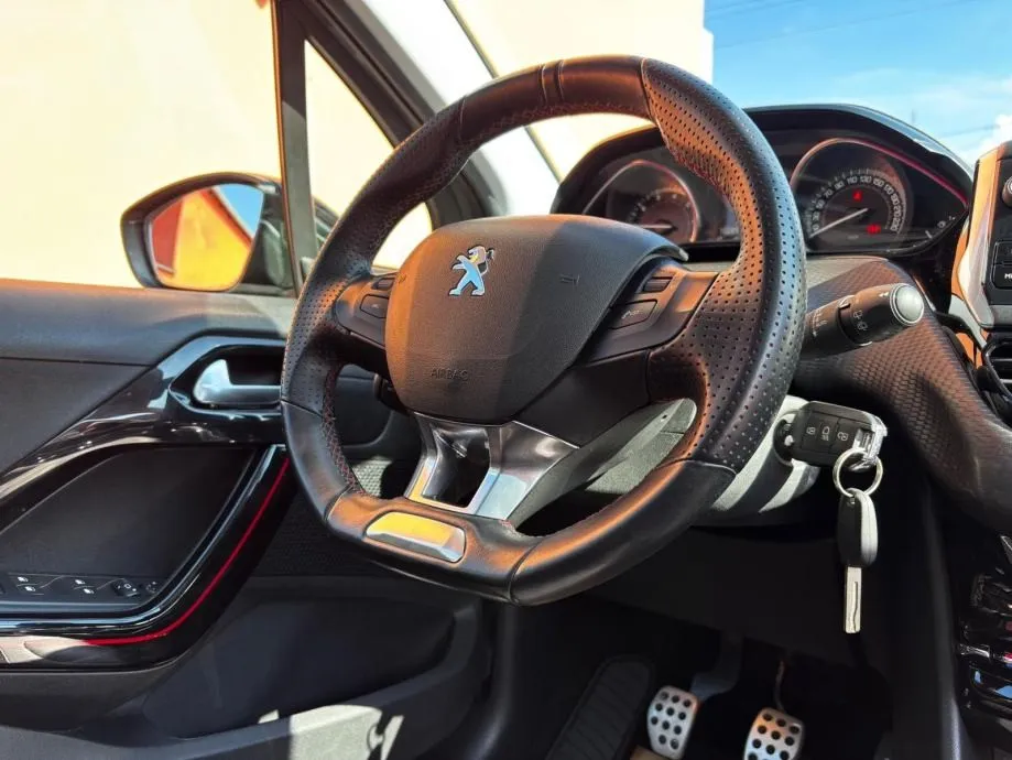 peugeot 2008 1,2 puretech •2018.g.•gt line•pano•leasing bez učešća• - slika 18
