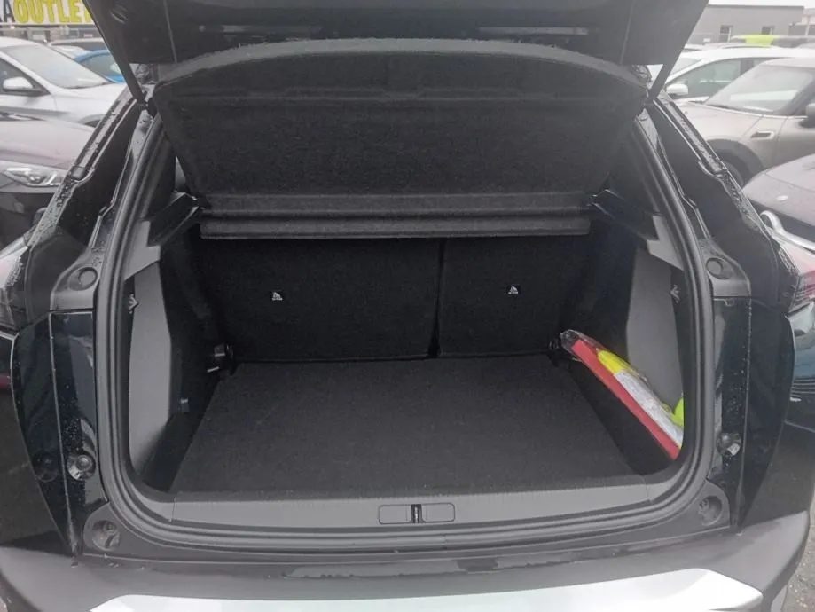 peugeot 2008 1,2 puretech. jamstvo.samo 39000km. leasing - slika 7