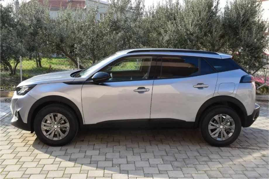 peugeot 2008 1.2 puretech style -pdc,dab,lane assist -novi model - slika 4
