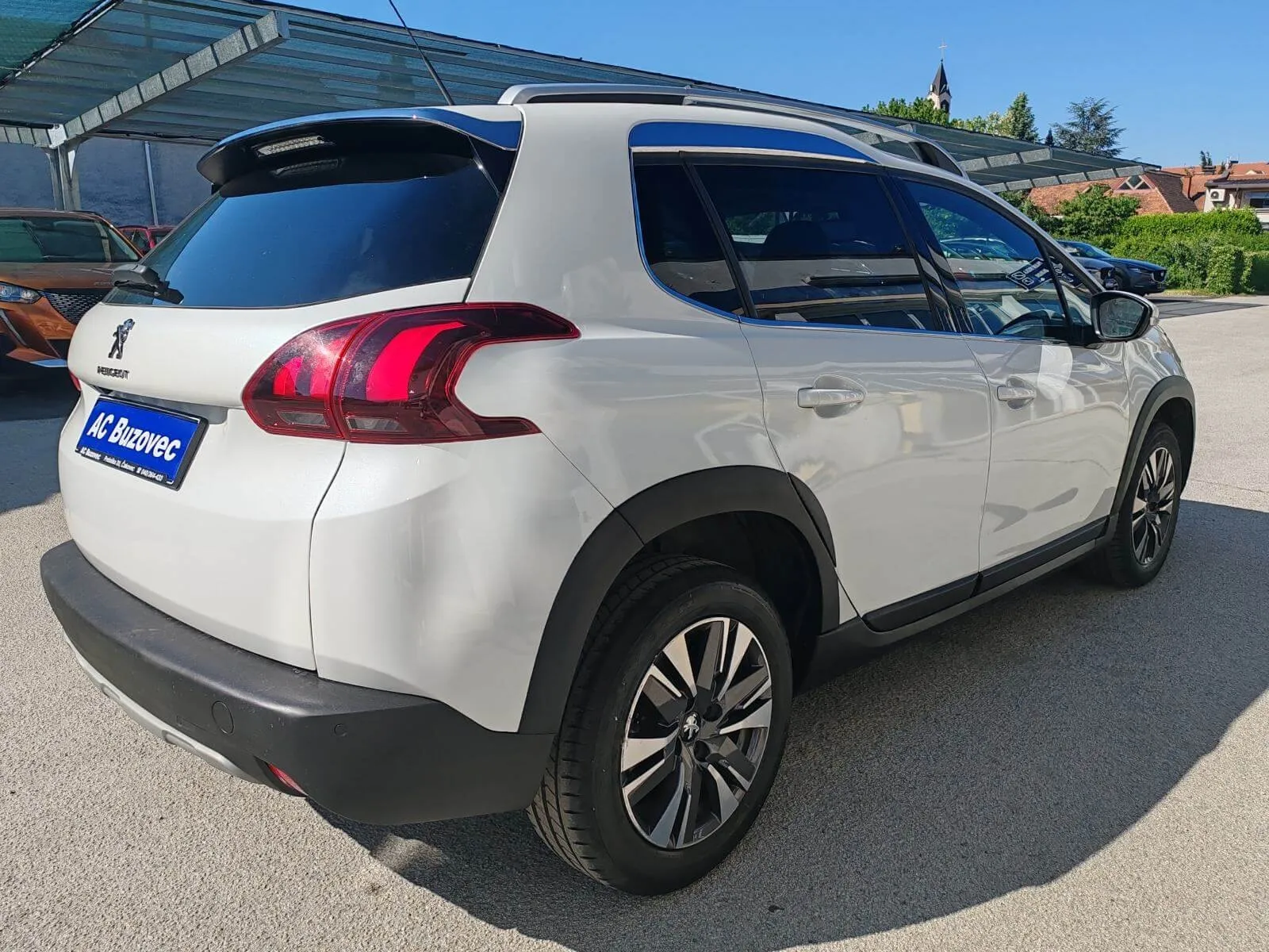peugeot 2008 1,2 - slika 4