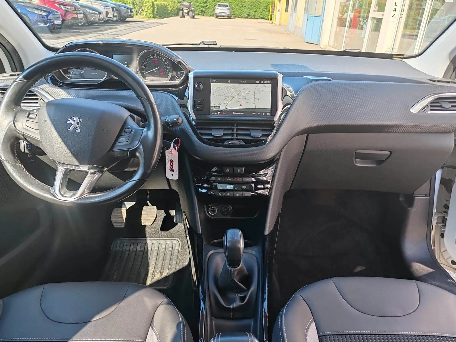 peugeot 2008 1,2 - slika 7