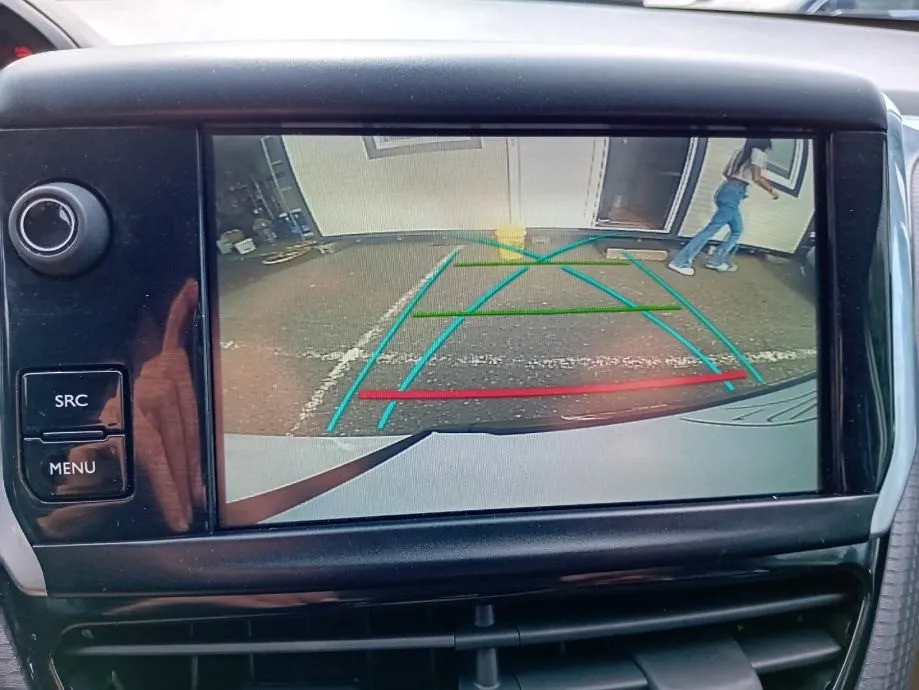 peugeot 2008 1,5 bluehdi. jamstvo. leasing - slika 14