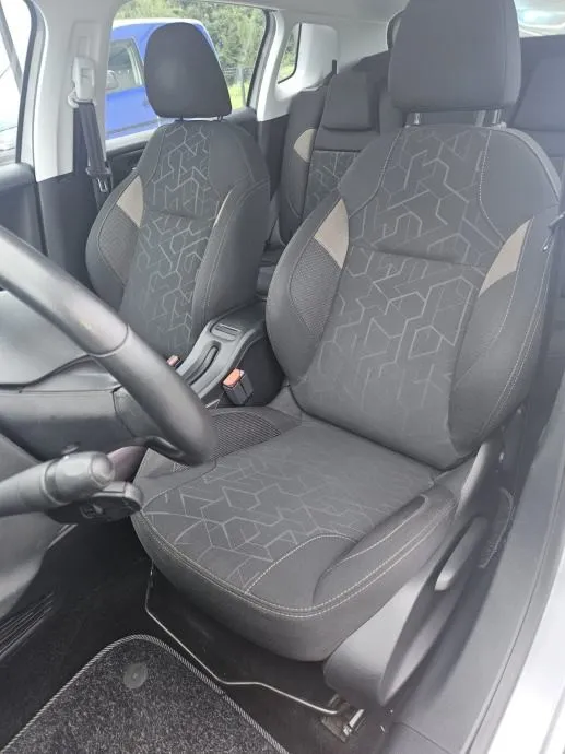 peugeot 2008 1,6 bluehdi - slika 11