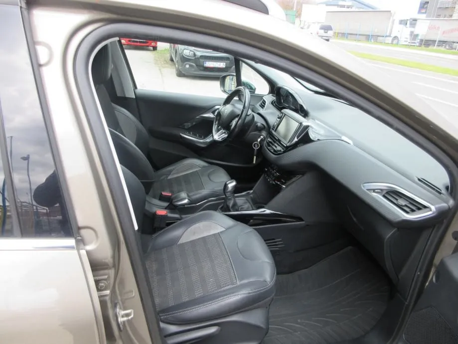 peugeot 2008 1,6 e-hdi,100ks,allure,hr auto,led,park.senzo,toop,. - slika 10