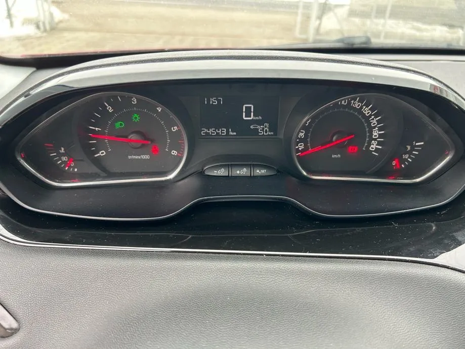 peugeot 208 1,4 hdi 2013., hr vozilo, klima, 5-vrata... - slika 14