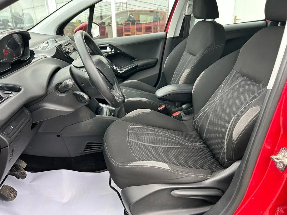 peugeot 208 1,4 hdi 2013., hr vozilo, klima, 5-vrata... - slika 11