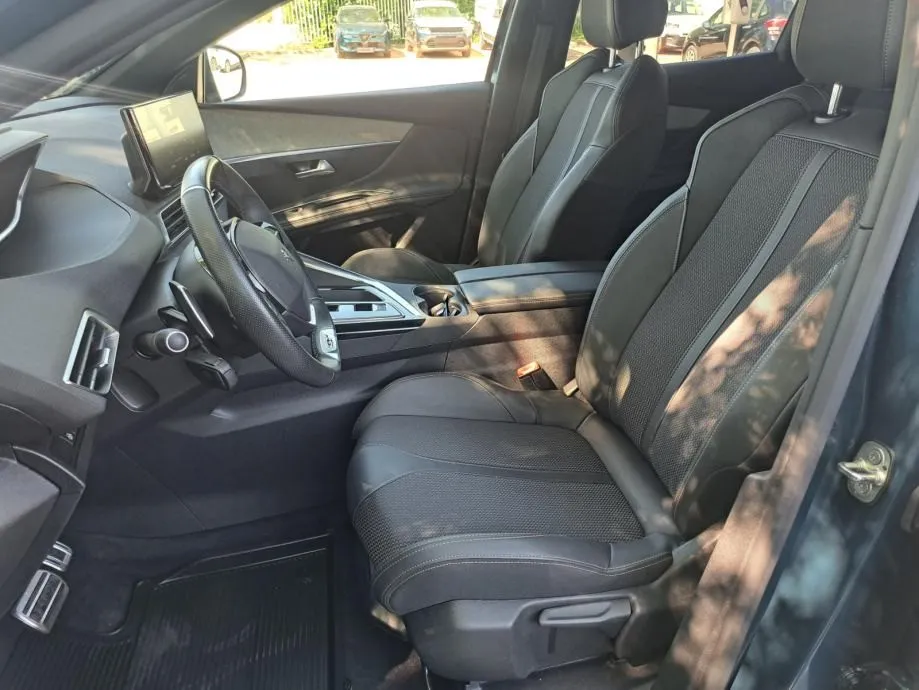 peugeot 3008 gt puretech 130 eat8 - slika 17