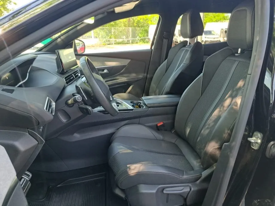 peugeot 3008 gt puretech 130 eat8 - slika 16