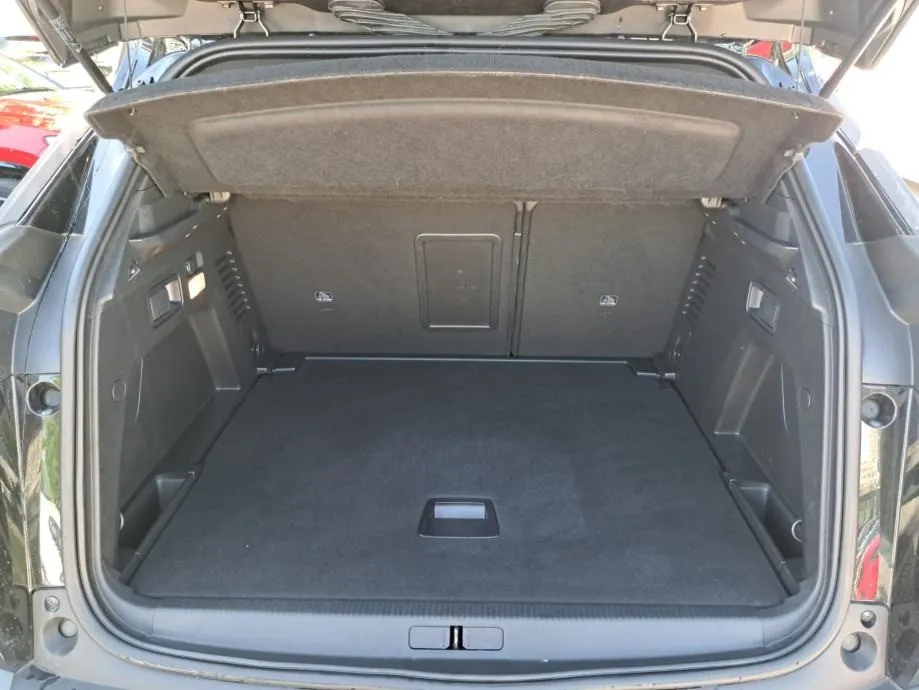 peugeot 3008 gt puretech 130 eat8 - slika 19