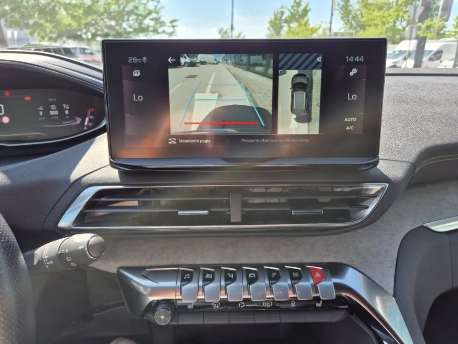 peugeot 3008 gt puretech 130 eat8 - slika 16
