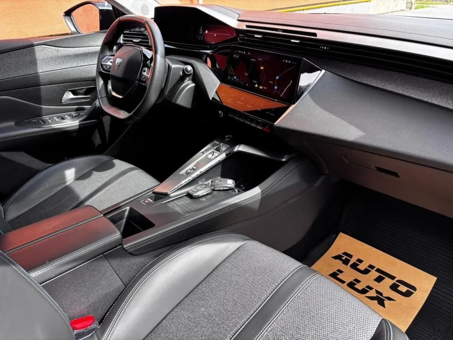 peugeot 308 1,2 automatik •2022•kamera•virtual•leasingbezučešća - slika 10