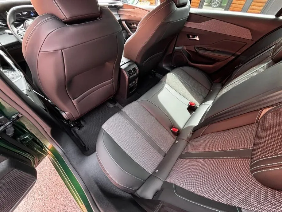 peugeot 308 1,2 automatik •2022•kamera•virtual•leasingbezučešća - slika 18