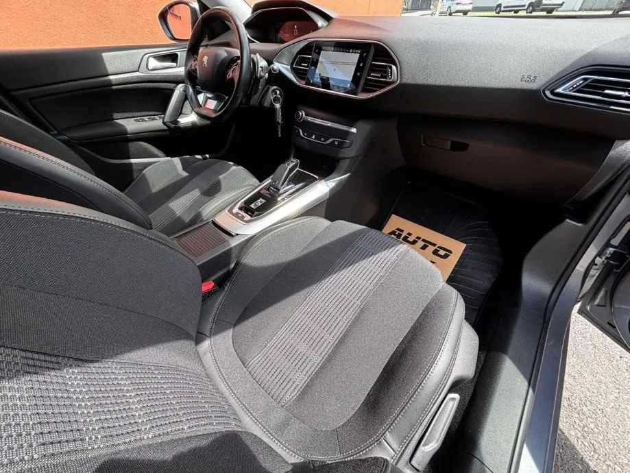 peugeot 308 1,2 puretech automatik •2020•automatik•leasingbezučešća• - slika 10