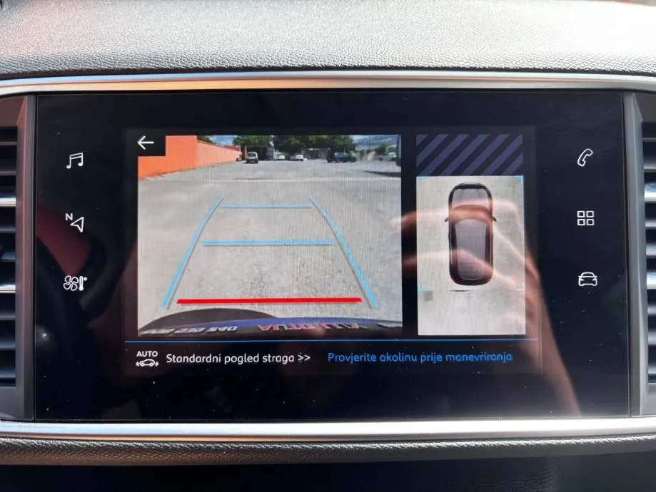 peugeot 308 1,2 puretech automatik •2020•automatik•leasingbezučešća• - slika 15