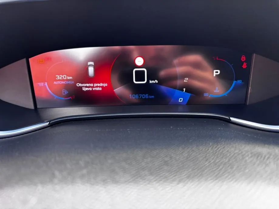 peugeot 308 1,2 puretech automatik •2020•automatik•leasingbezučešća• - slika 16