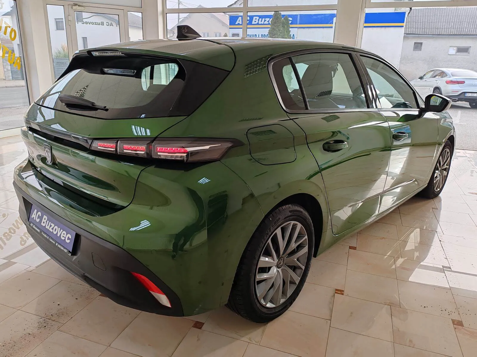 peugeot 308 1,2 - slika 7
