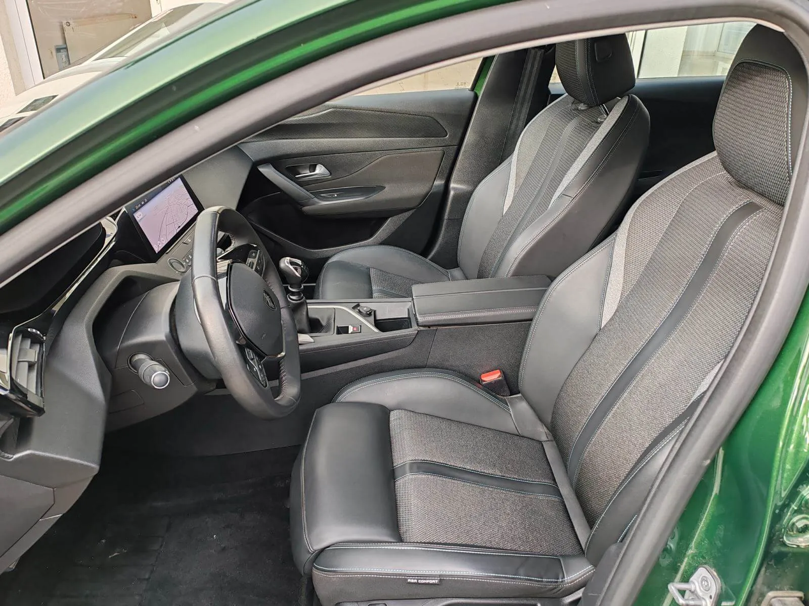 peugeot 308 1,2 - slika 8