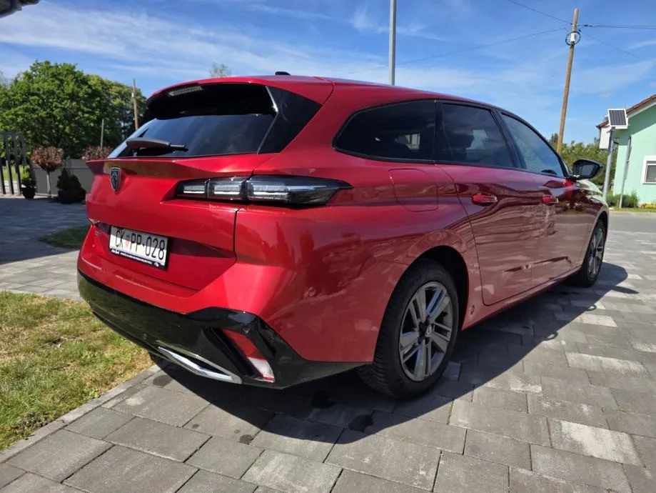peugeot 308 sw 1,2 - slika 9