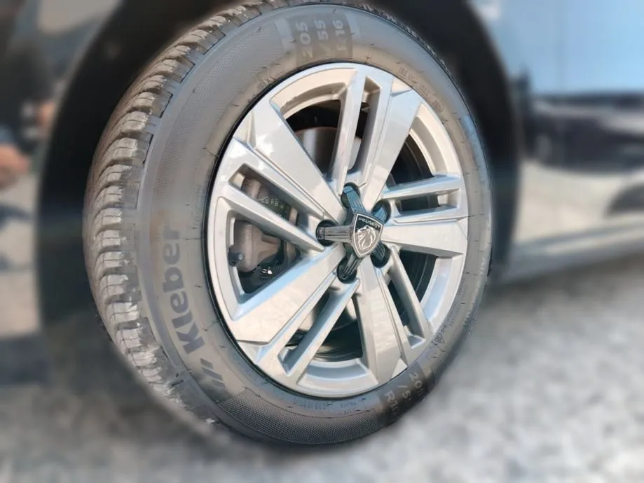 peugeot 308 sw 1,5 bluehdi active at - slika 6