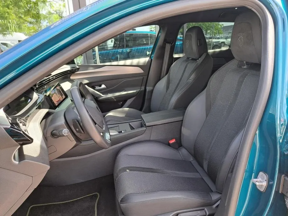peugeot 408 gt hybrid 145 e-dcs6 - slika 18