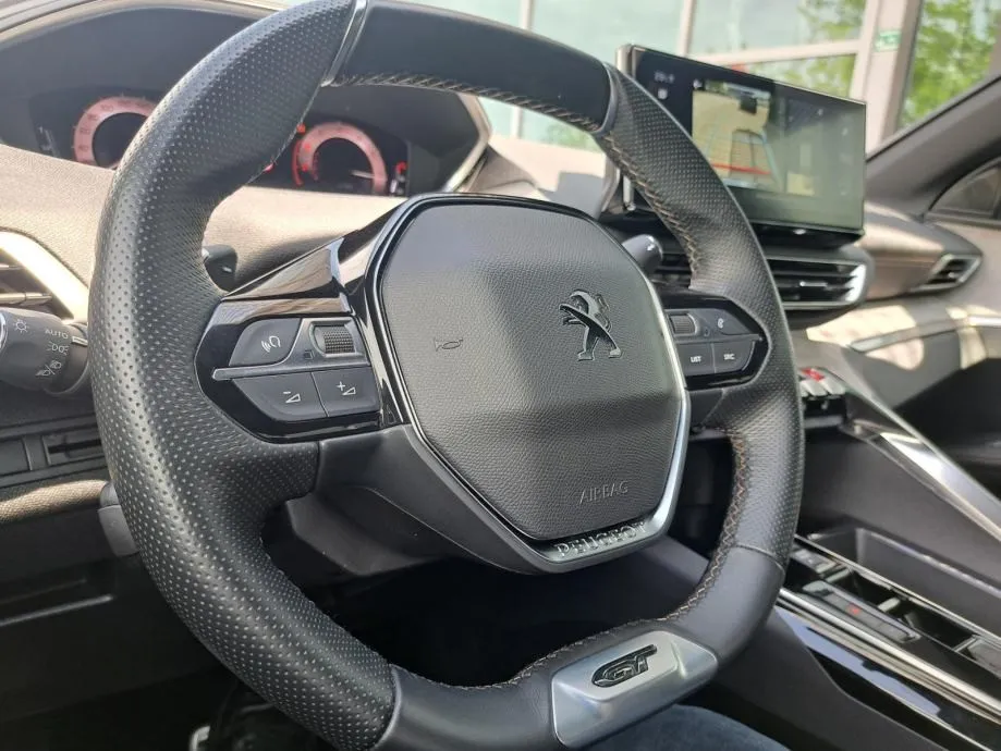 peugeot 5008 gt puretech 130 eat8 ***7 sjedala*** - slika 11
