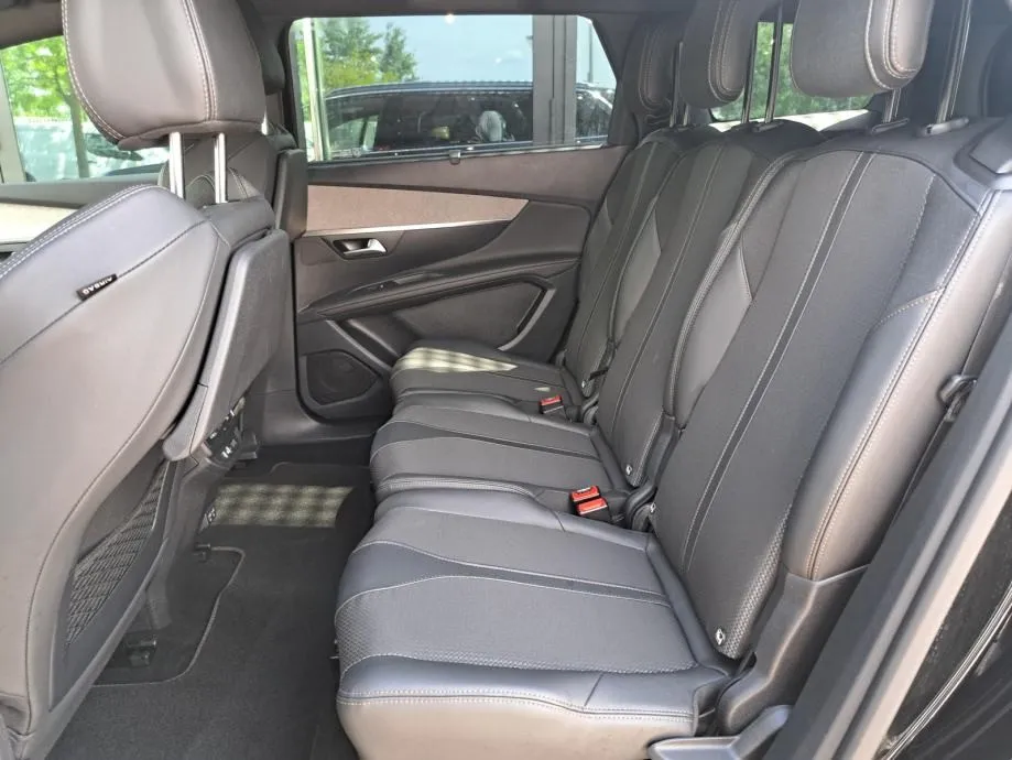 peugeot 5008 gt puretech 130 eat8 ***7 sjedala*** - slika 19
