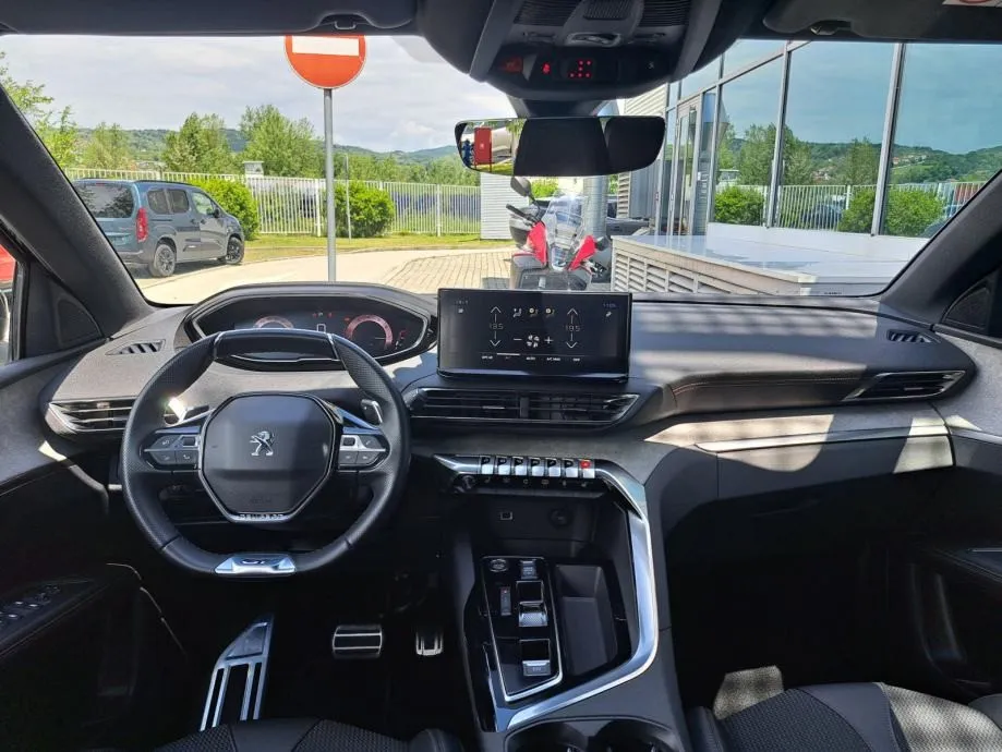 peugeot 5008 gt puretech 130 eat8 ***7 sjedala*** - slika 9