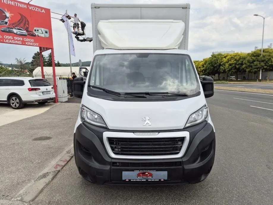 peugeot boxer 2.2 bhdi, kofer, odlično stanje, garancija na vozilo.., - slika 2