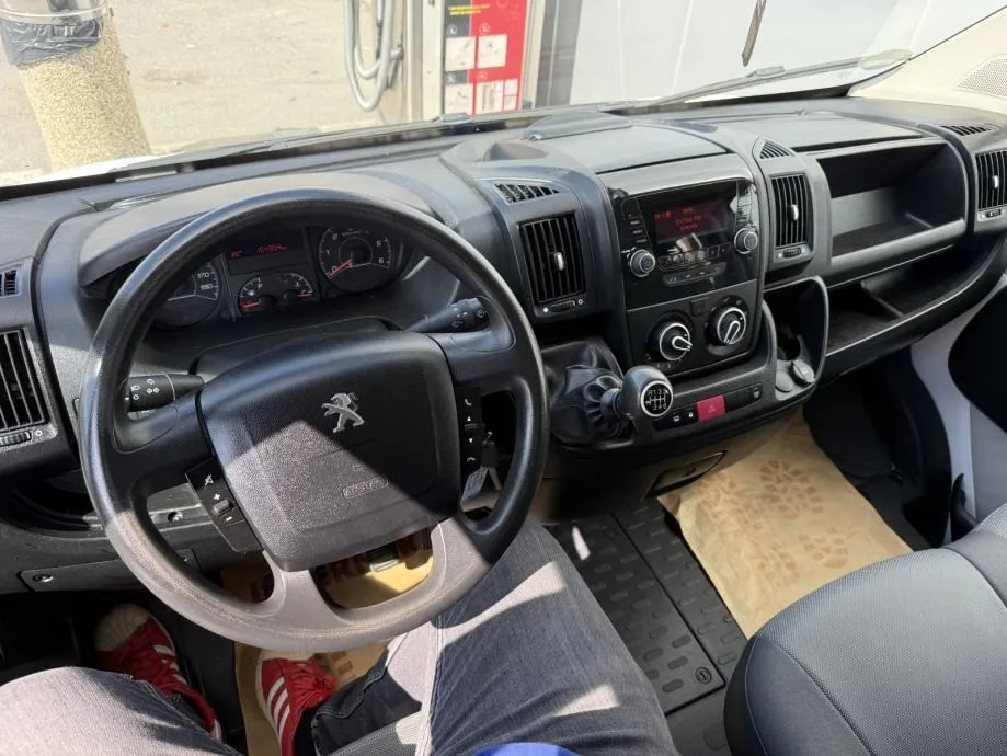 peugeot boxer dupla kabina, 2018 god. - slika 11