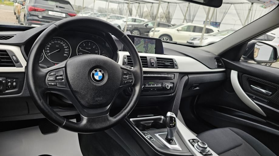 bmw serija318d,automatic klima,navigacija,alu 18,odličan,reg.3/2026 - slika 11