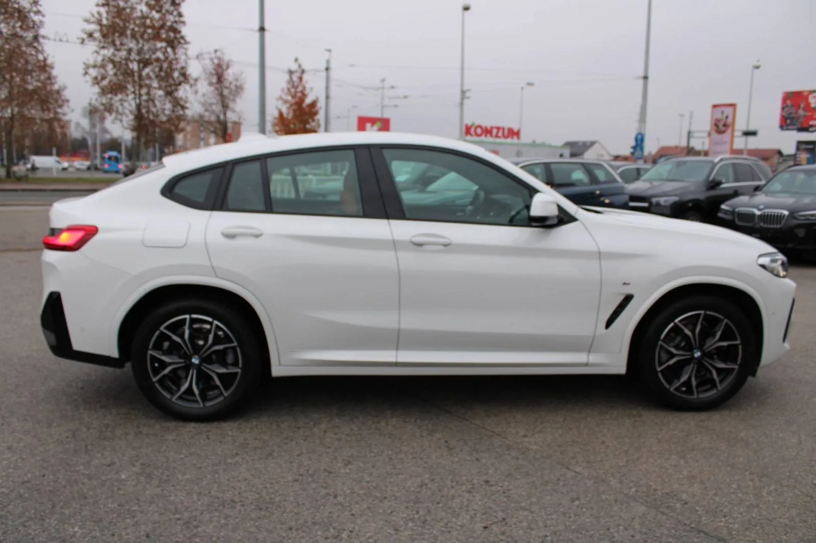 bmw x4 20i xdrive automatik m-paket *led, navigacija, kamera* - slika 4