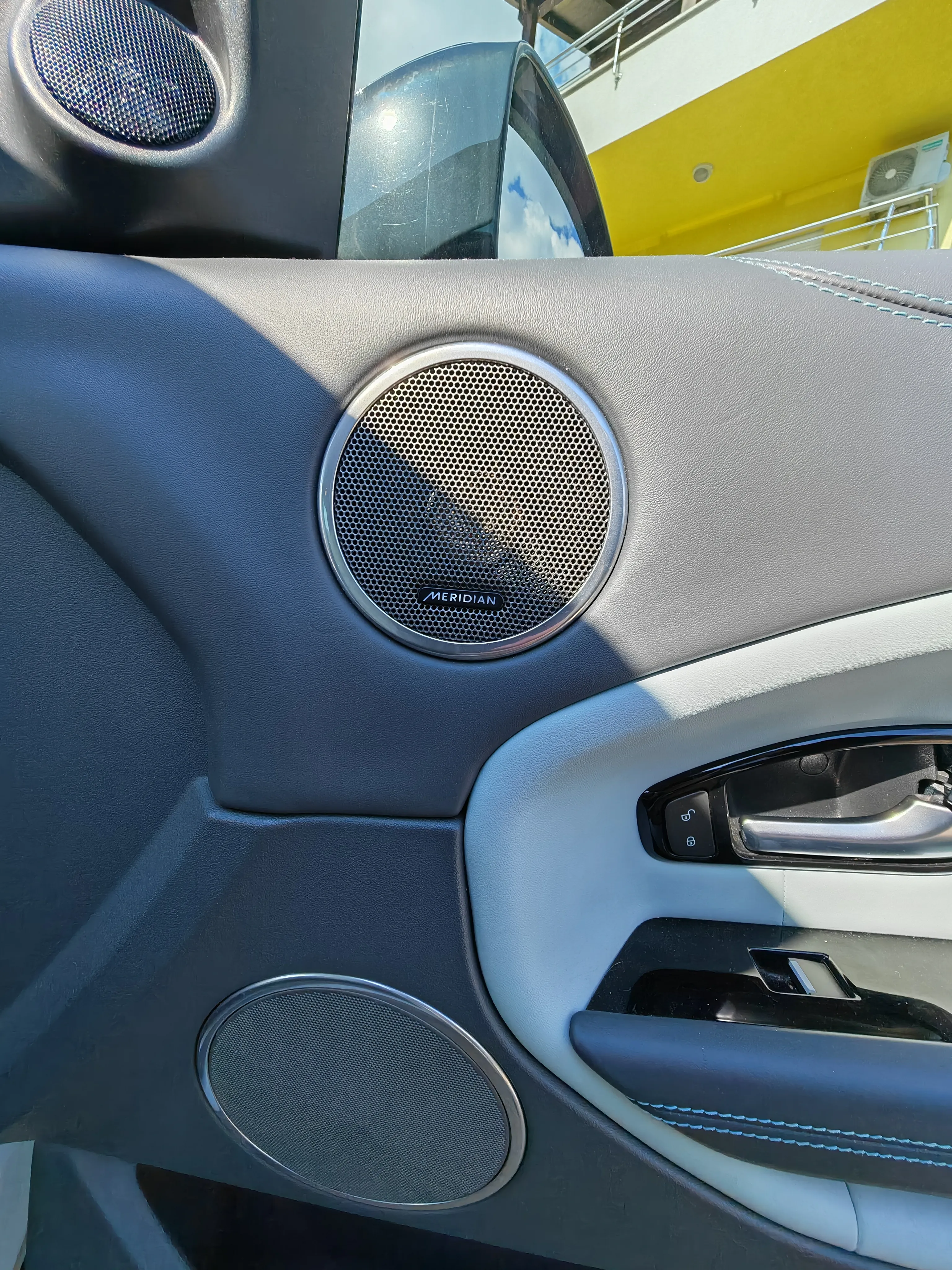 range rover evoque hse dynamic automatik - slika 18