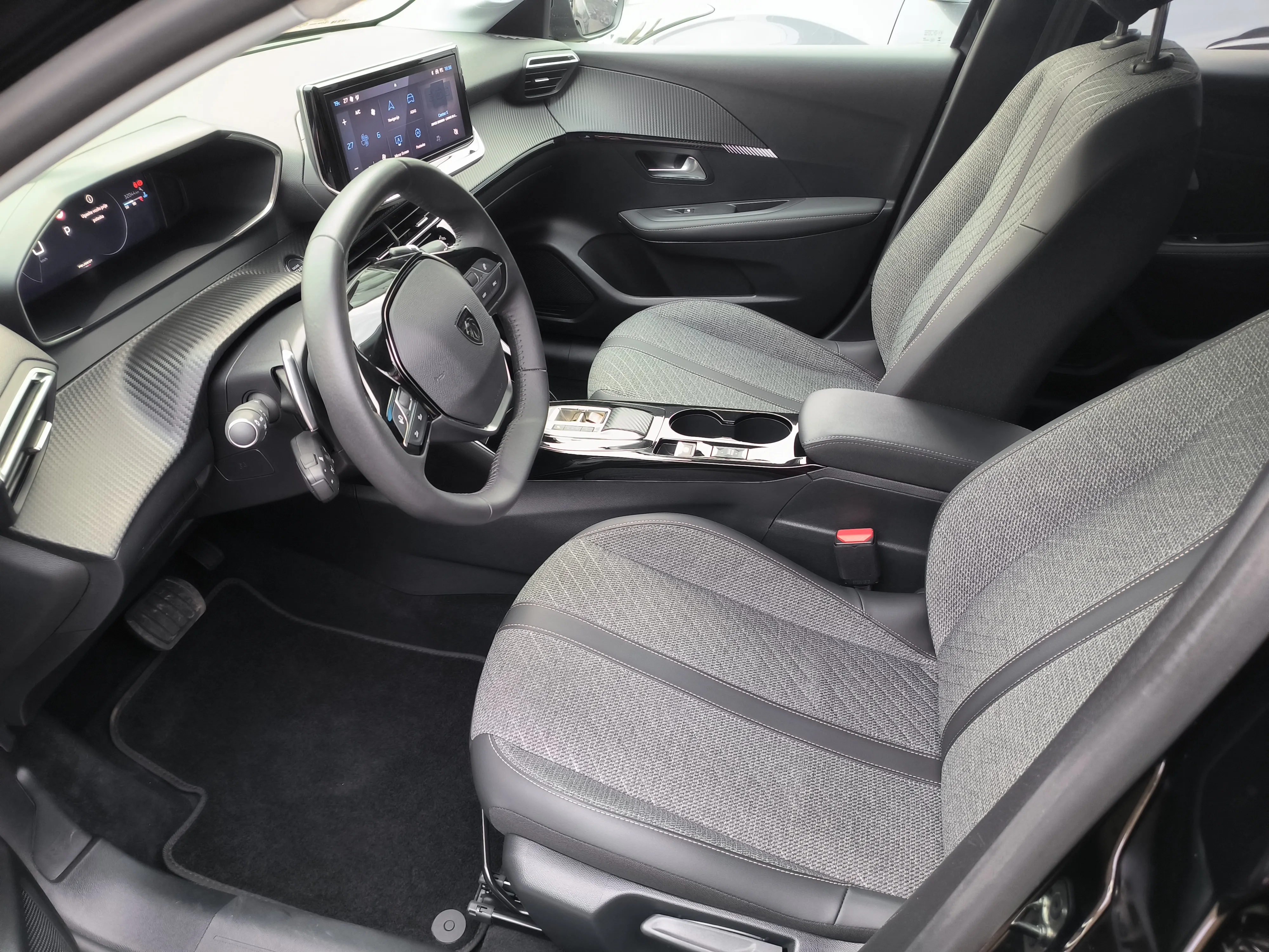 peugeot 208 1.2 allure, automatik, servisna, jamstvo, reg. 1 godinu - slika 11
