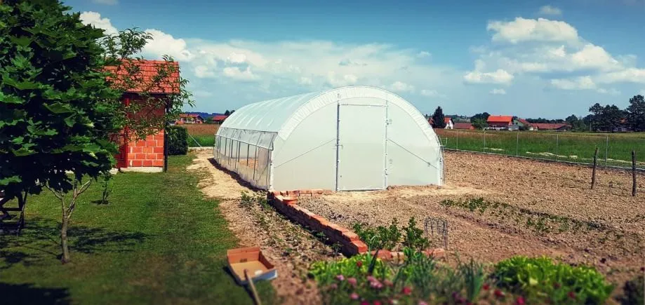 plastenik - 4,5m širine - slika 10