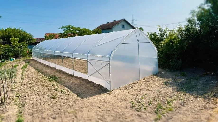 *novo* plastenik - 4,5m širine - obostrano bočno otvaranje - slika 3