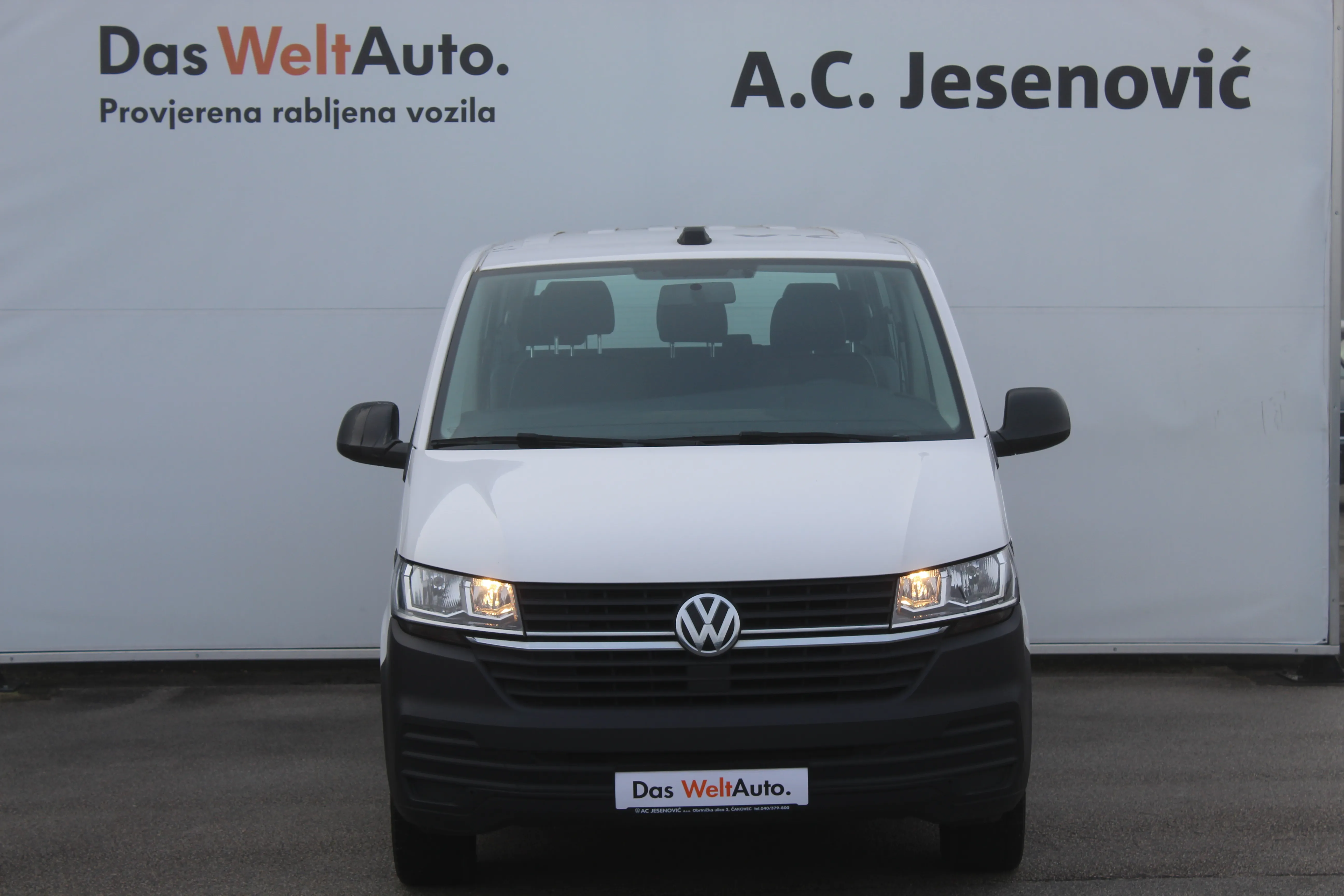 12956 vw transporter kombi 2.0 tdi - slika 2
