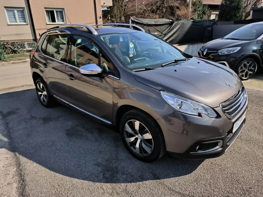 peugeot 2008 1,6 e-hdi 115 ks, servisna, v. servis, jamstvo, reg. 1 g. - slika 2