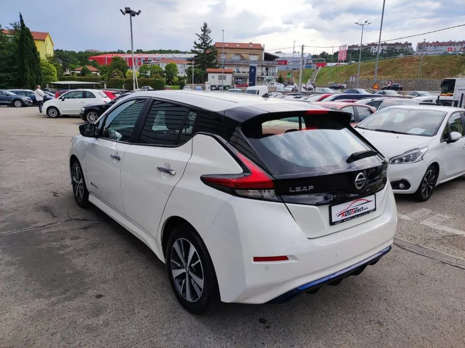 nissan leaf leaf elektro - 2018 - 100.000km - navi - full - reg 1 god! - slika 3