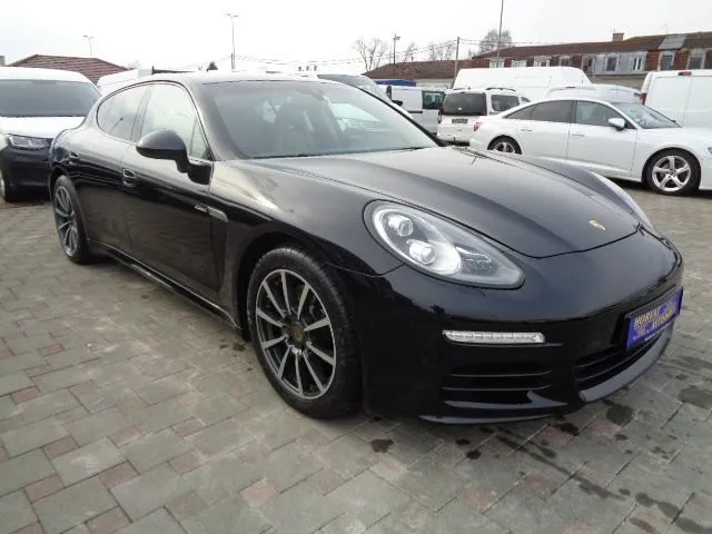 porsche panamera 3,0 tdi edit bose/koža/navi/led/kam/zr.ov./šib/g+h sj - slika 3