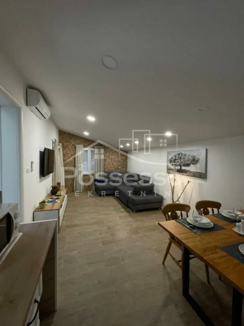 kuća prodaja plomin 270 m2 - slika 13