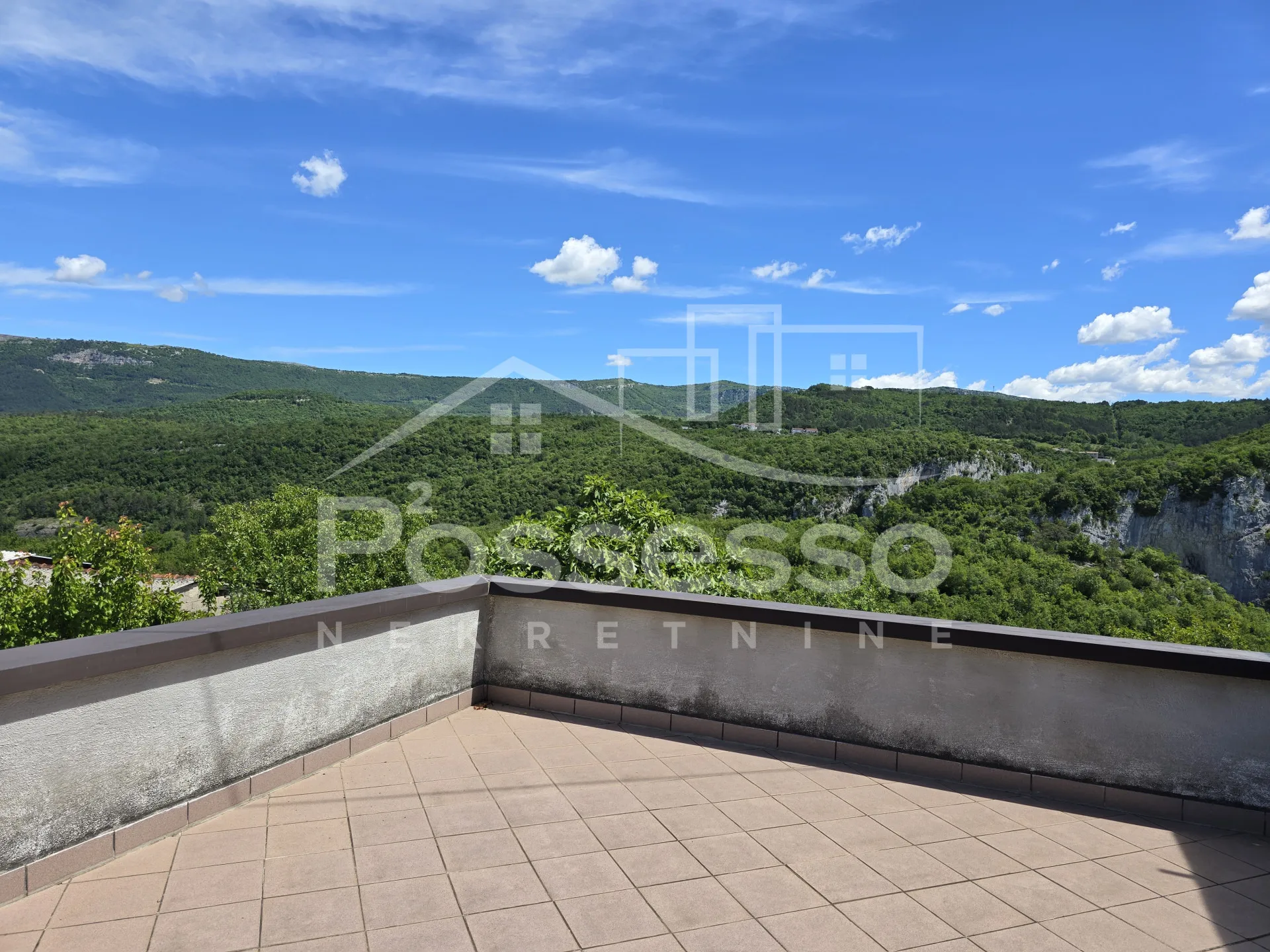kuća prodaja buzet 354 m2 - slika 24
